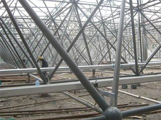 张家口盘点螺栓球网架对选材方面的4点要求